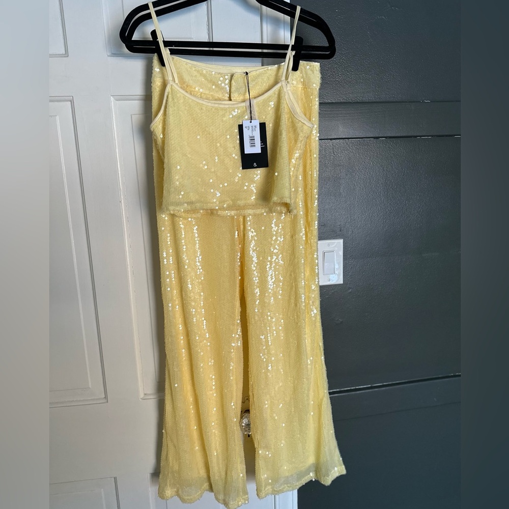 4th & Reckless Viella Sequin Two Piece Set Yellow Wide Leg Pants Sparkly Party